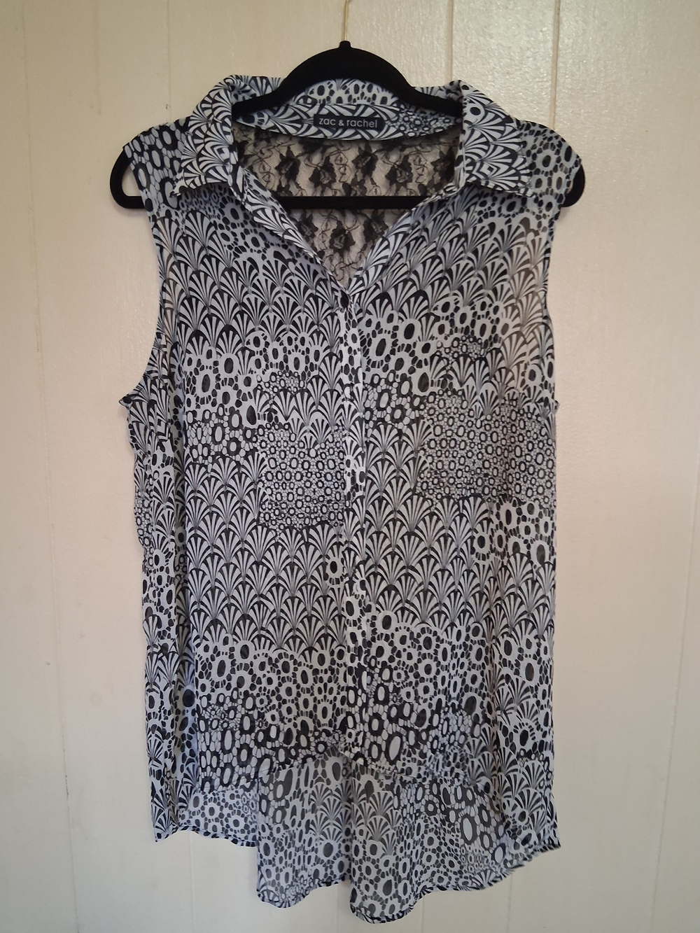 Zac & Rachel Black and White Printed Sleeveless Camisole